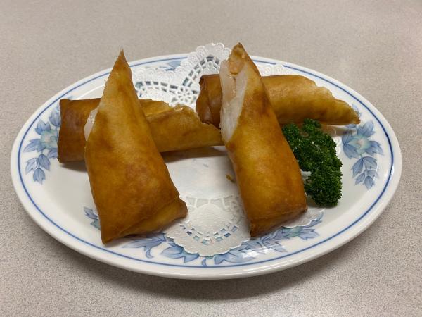 茶寮　海鮮春巻き
